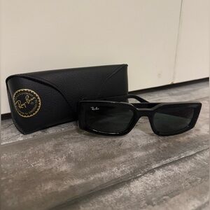 NWT Ray Ban Sunglasses Squared